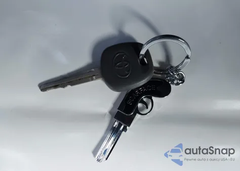 2006 Toyota Matrix z USA, uszkodzony, nr VIN 2T1LR32E86C557380